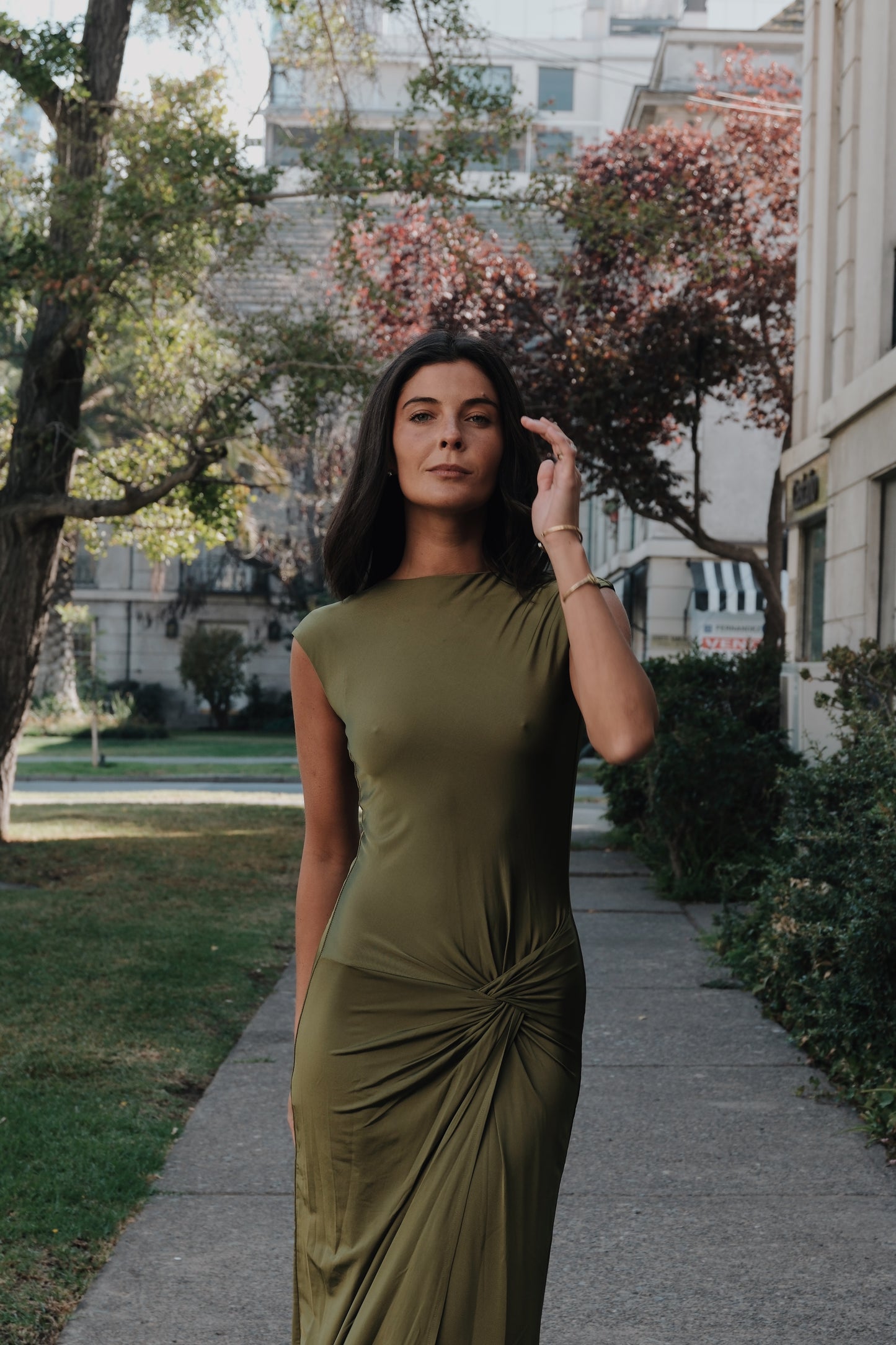 VESTIDO RADHA VERDE OLIVA