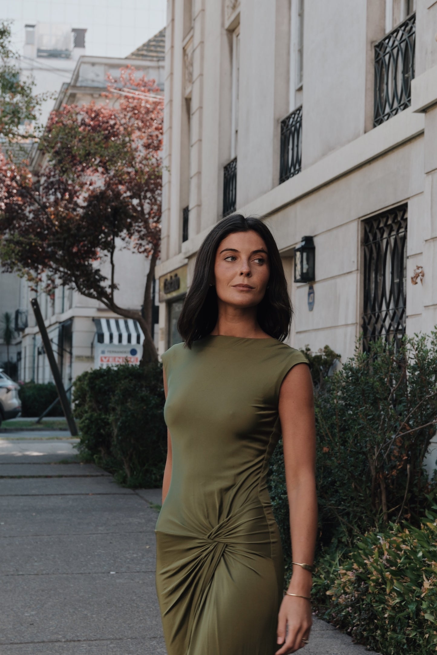 VESTIDO RADHA VERDE OLIVA