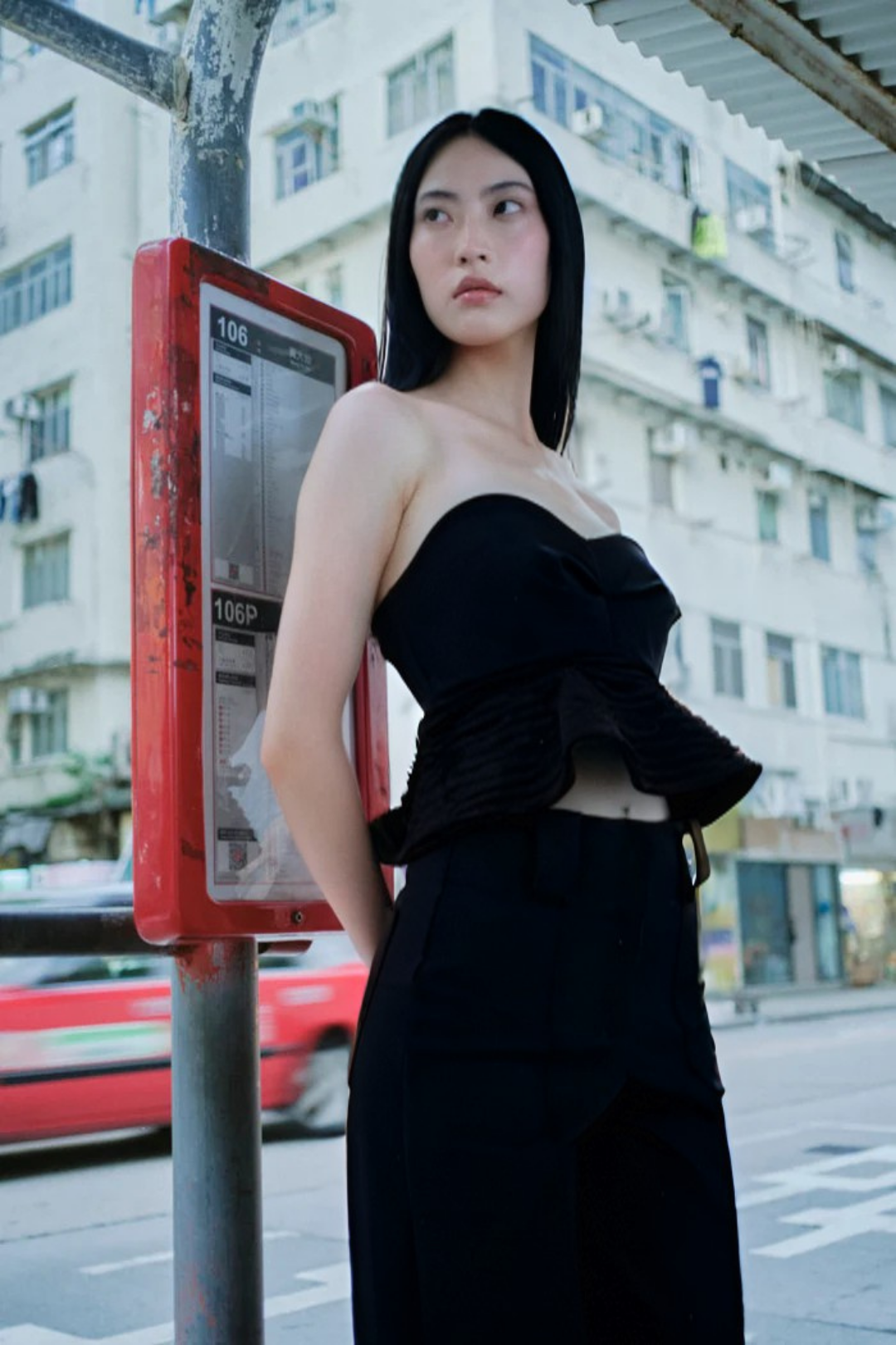 CROP TOP DEL MAR NEGRO